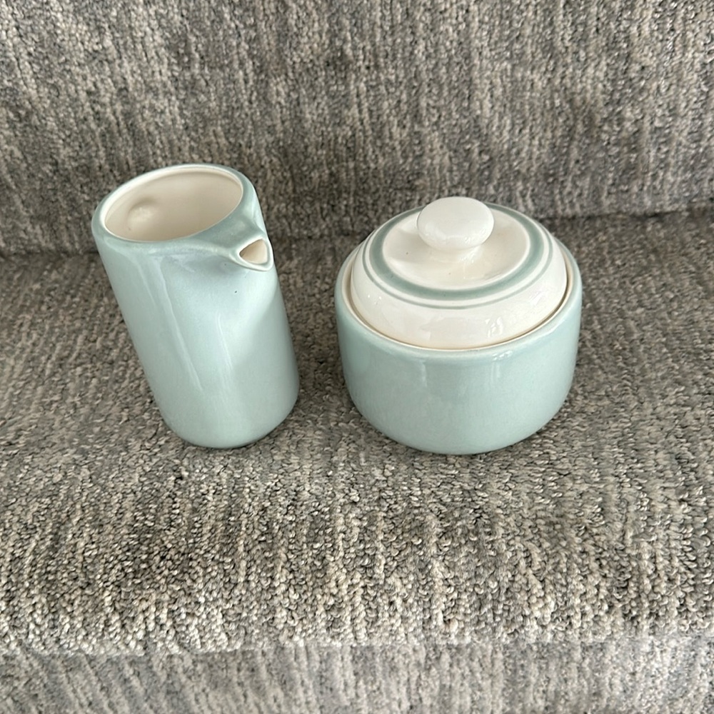 Misty isle by NORITAKE cream and sugar